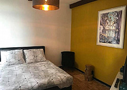 Antwerpen - Volledig gerenoveerde B & B in het historisch gedeelte van de stad