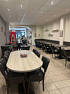 Brasschaat - Broodjeszaak over te nemen