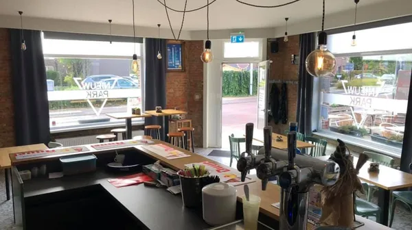 Cafe 1