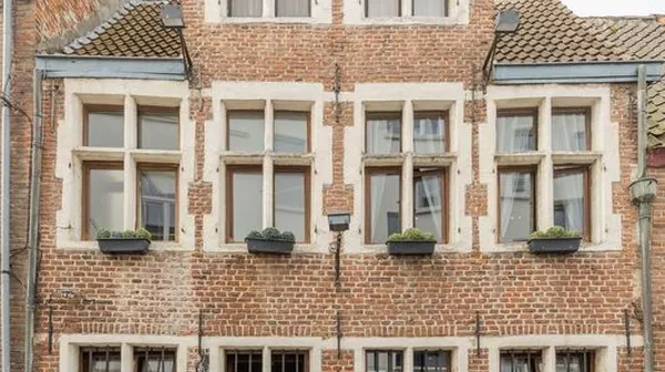 1726046138-Voorgevel