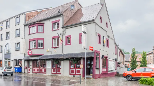 1679307918-01-buitenzijde-pand-1