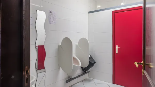 1679307927-04-klantentoilet-1