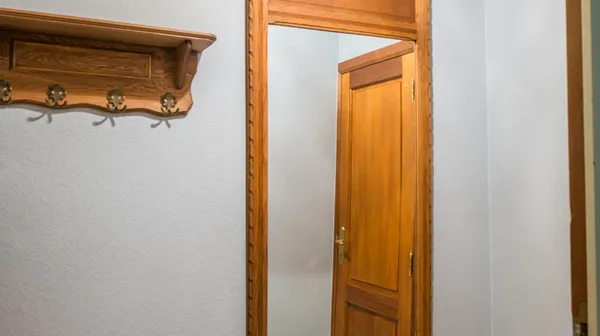 1679307941-09E-apartement-II-hal