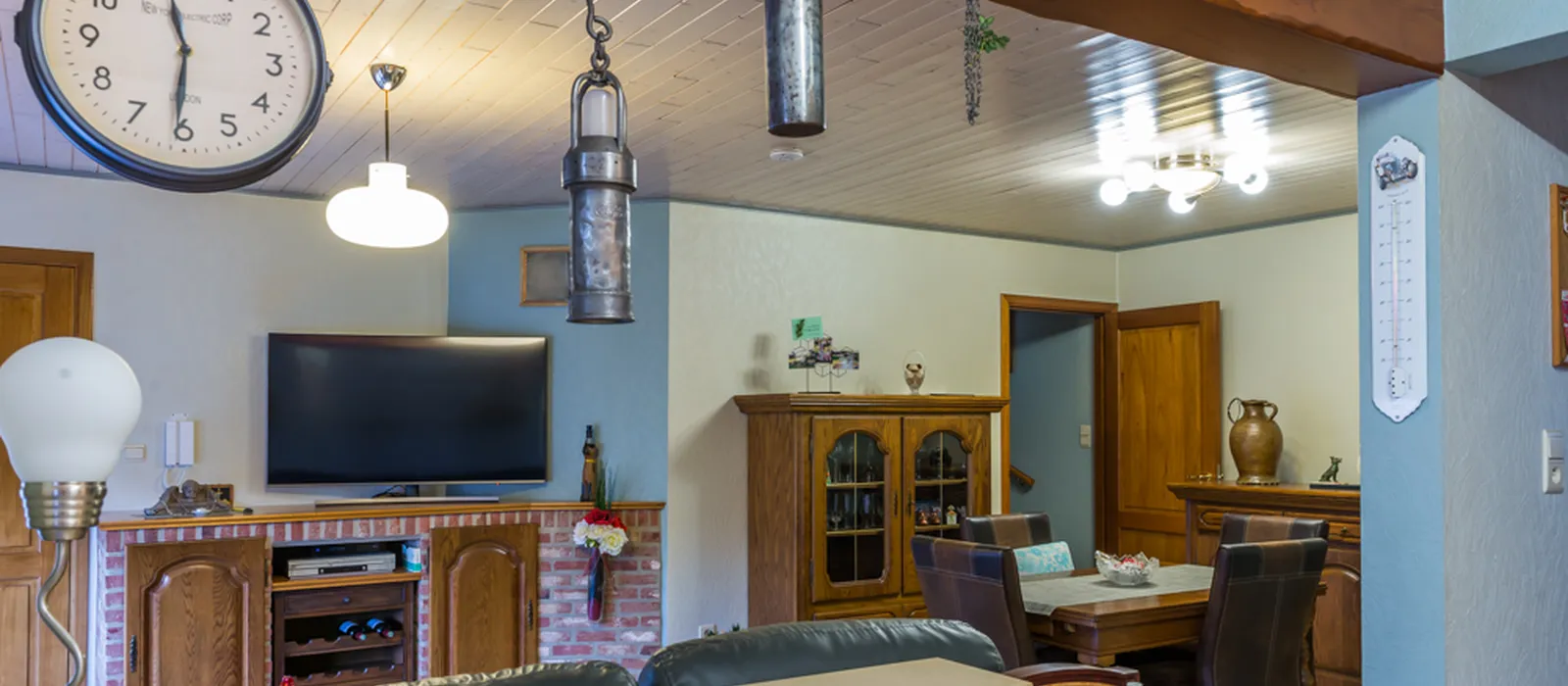 1679307943-10A-apartement-III-living-4