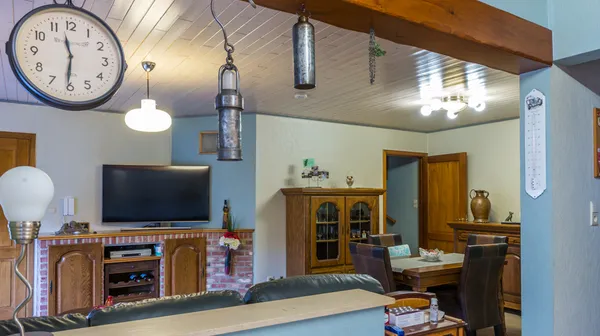 1679307943-10A-apartement-III-living-4
