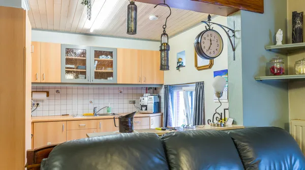 1679307943-10B-apartement-III-keuken-1