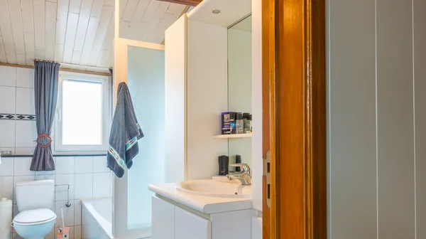 1679307948-10G-apartement-III-badkamer-1