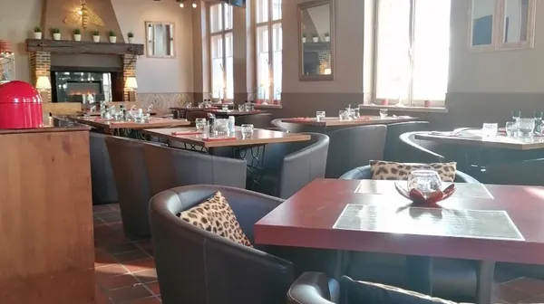 1770298641-restaurant-6