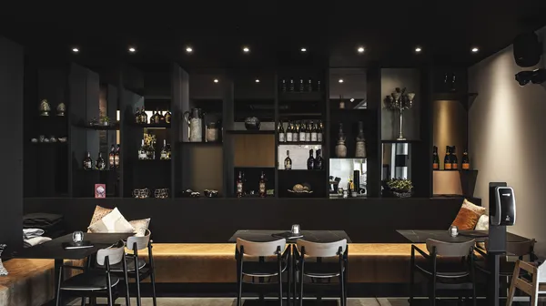 1758786340-BISTRO_FRANKYS_20210624_10