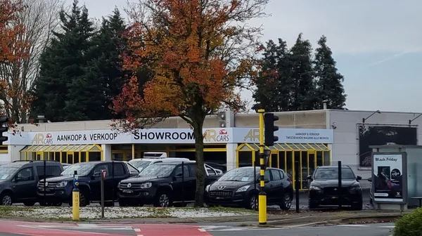 1774619553-b,