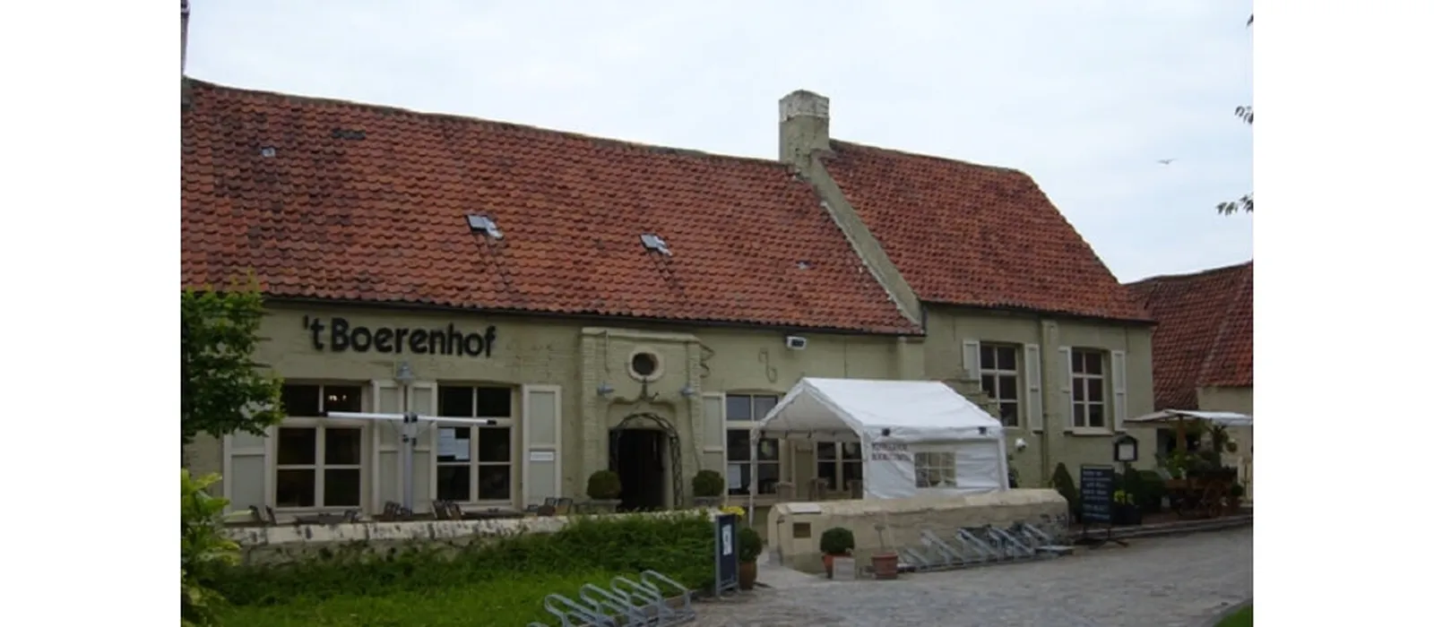 1568307460-I0717201_lg