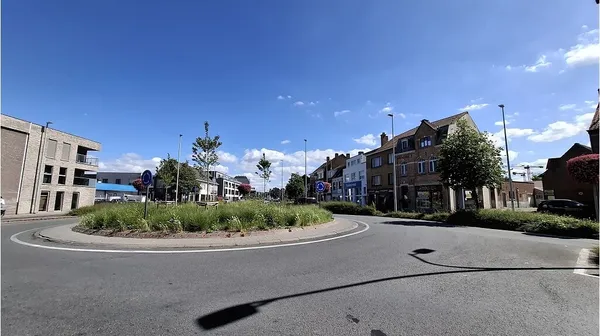 1755204711-I9150513_lg