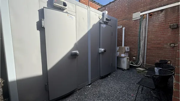 1774369142-I025710_lg