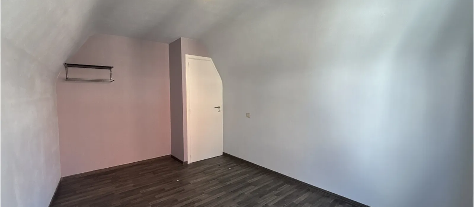 1778690695-I028812_lg