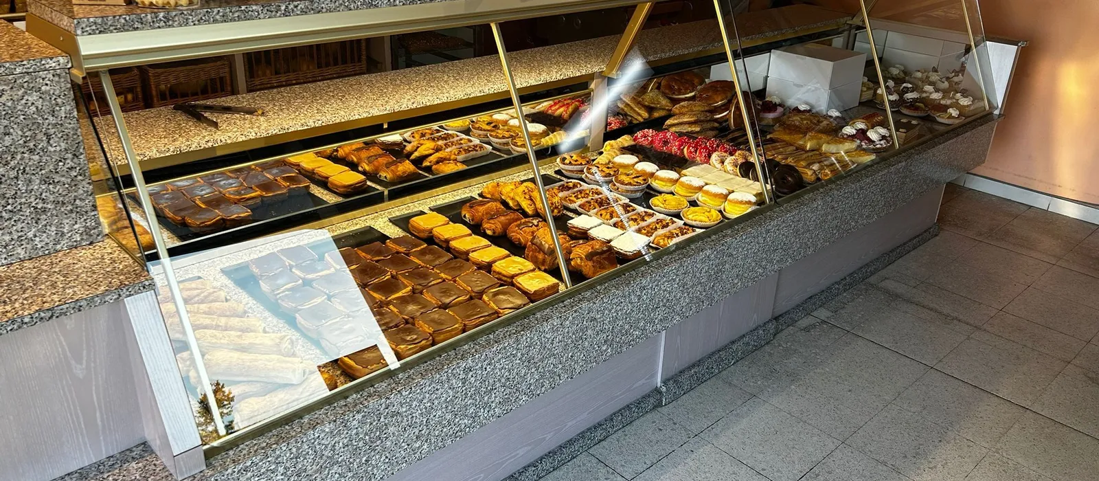 1774445669-Bakker2