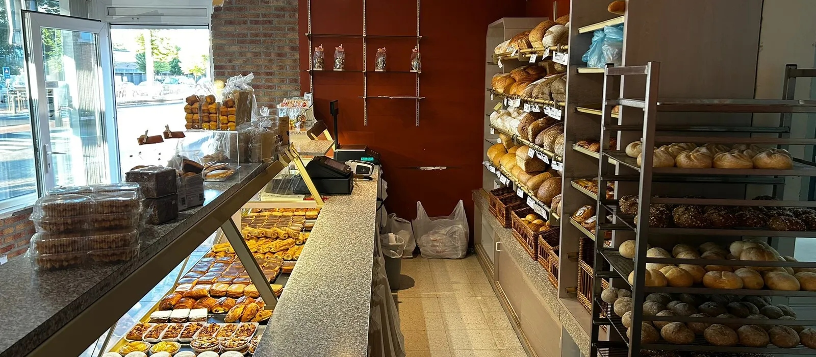 1774445674-Bakker7