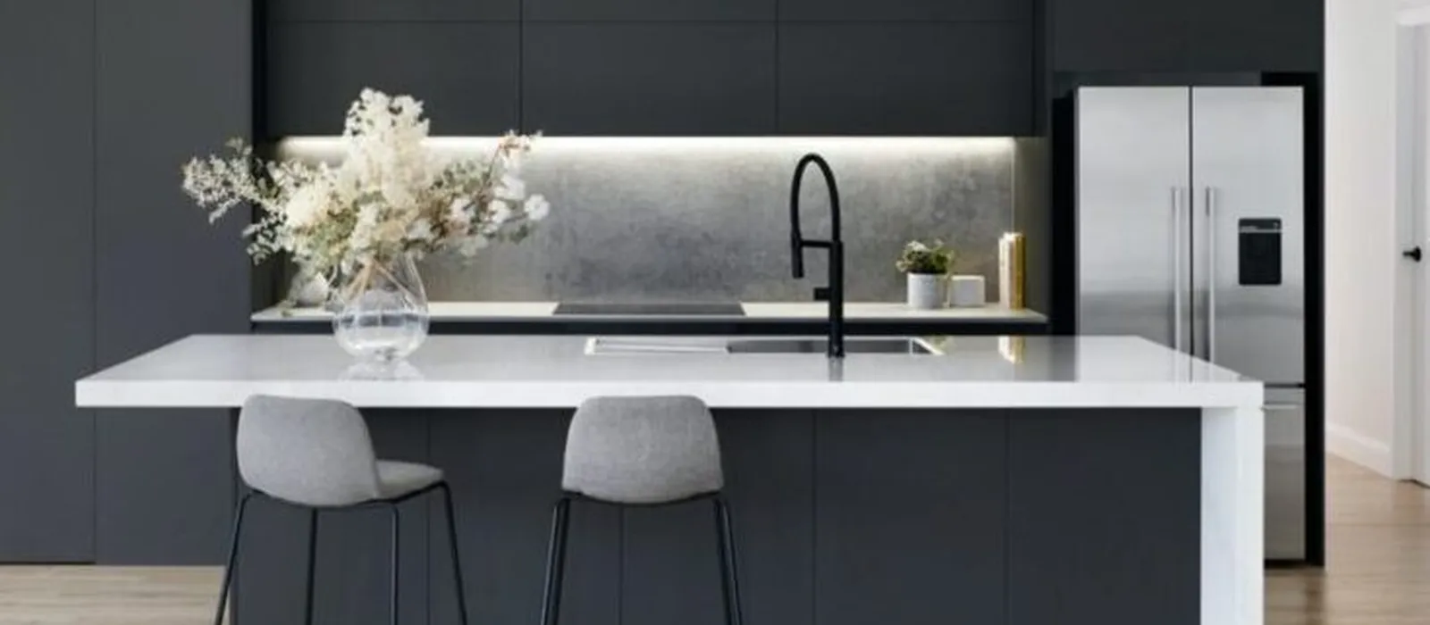 1743867808-Cosentino_7-Tips-for-Designing-a-Modern-Kitchen_March_01-1-1-e1709037897637