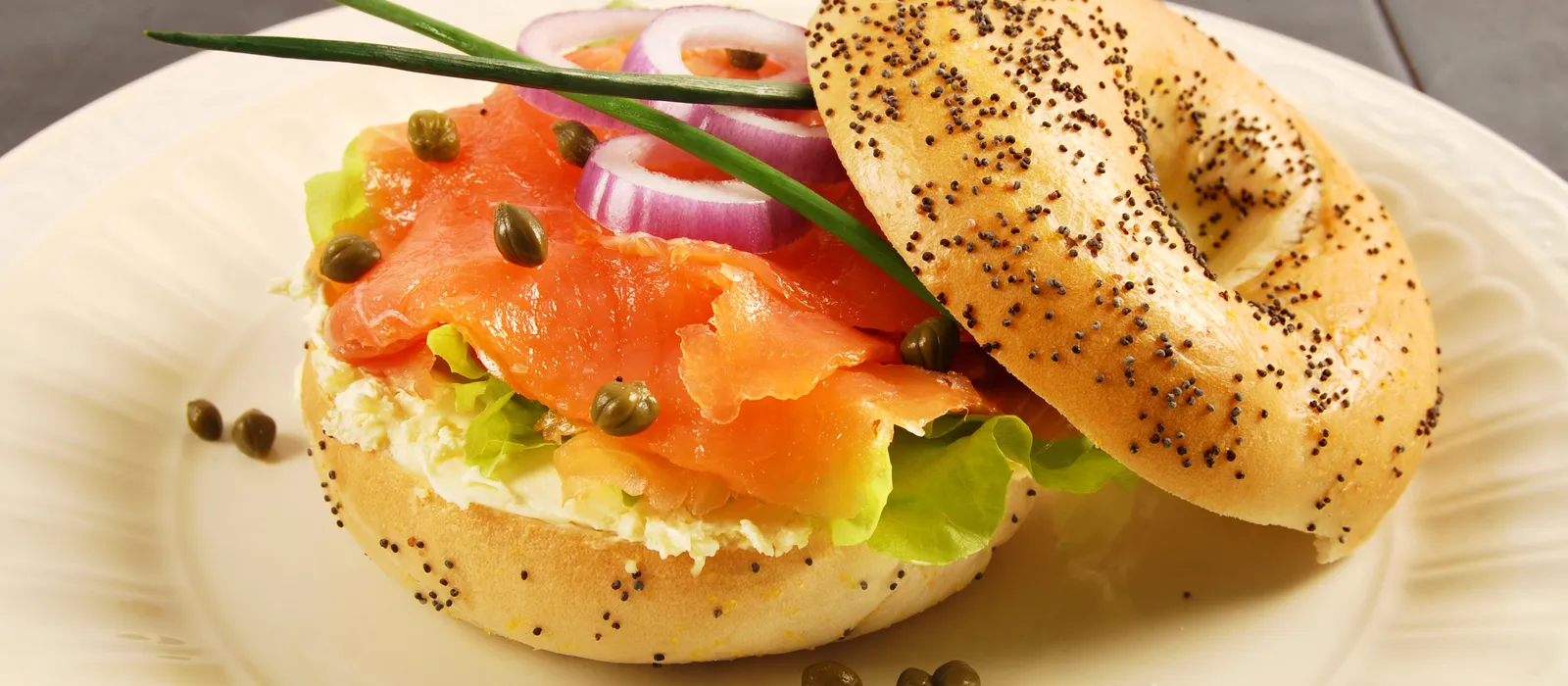 1768481348-smoked-salmon-bagel-sandwich